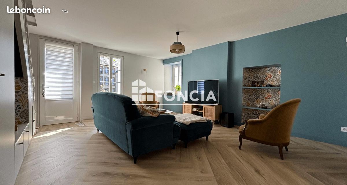 4 Schlafzimmer Wohnung in Laval, France, Nr. 109850