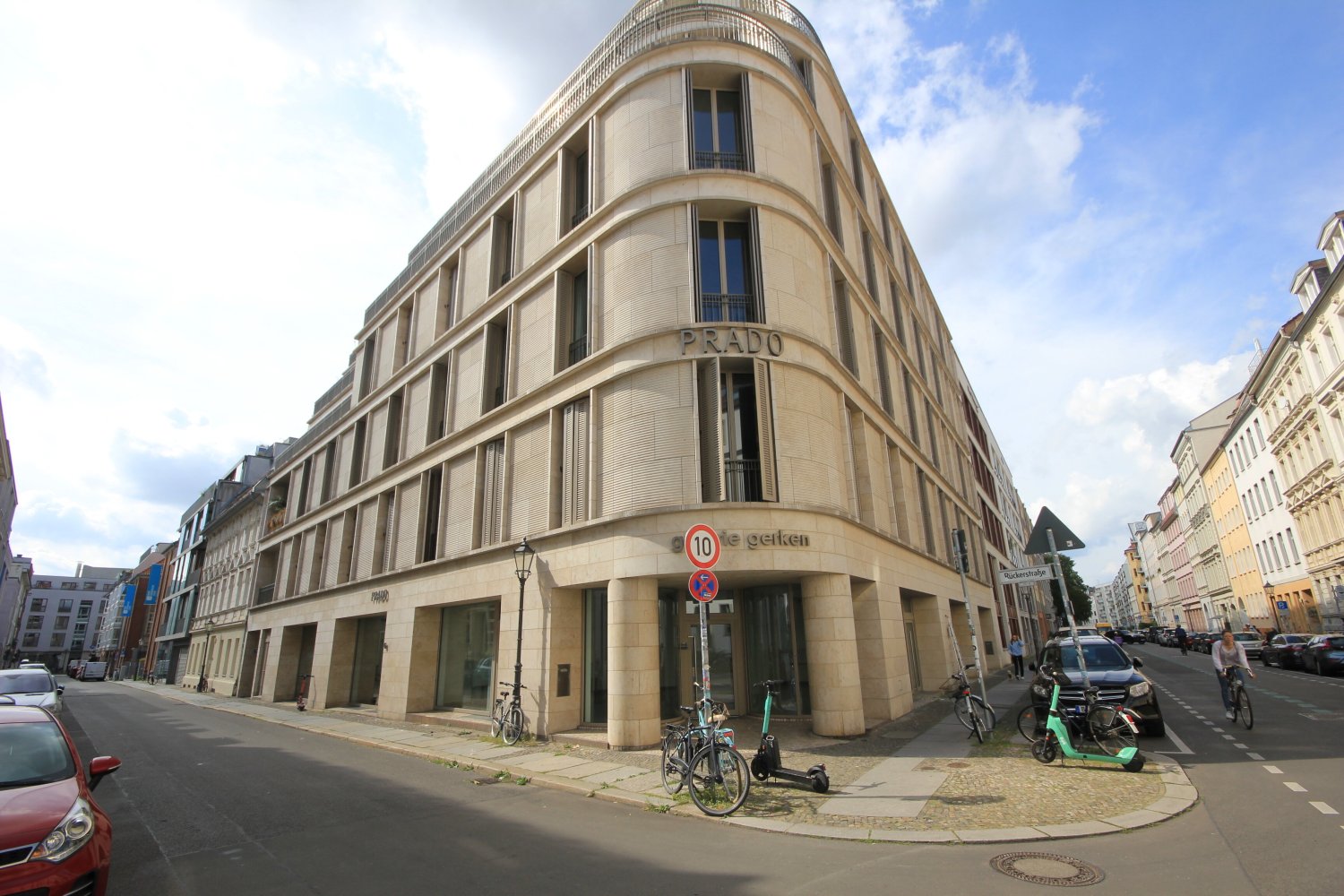 3 rooms Apartment in Mitte, Germany No. 82010