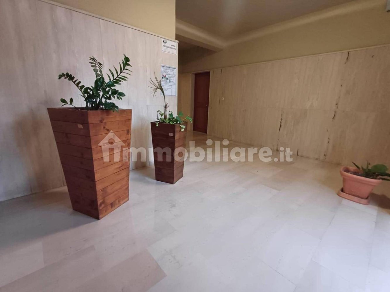 4 bedrooms Apartment in Taranto, Italy No. 81948