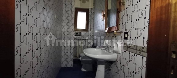 4 bedrooms Apartment in Taranto, Italy No. 81948 9