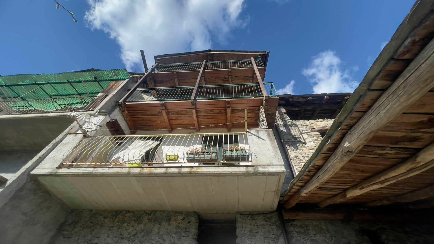 2غرفة شقة في Berbenno di Valtellina, Italy رقم 4976