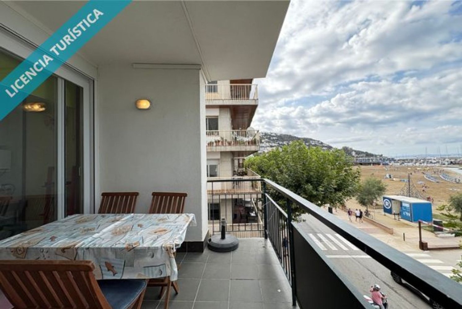 3 bedrooms Apartment in Roses, Spain No. 219219