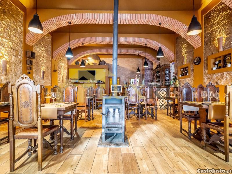 Коммерческая недвижимость 139м² в Алвор, Португалия № 67916