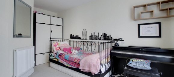 4 bedrooms House in High Wycombe, United Kingdom No. 13775 12