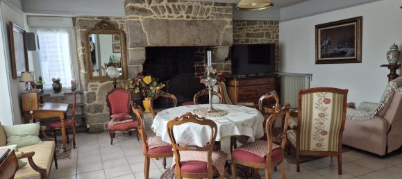 Casa de 4 dormitorios en Ambrieres-les-Vallees, France No. 107407 9