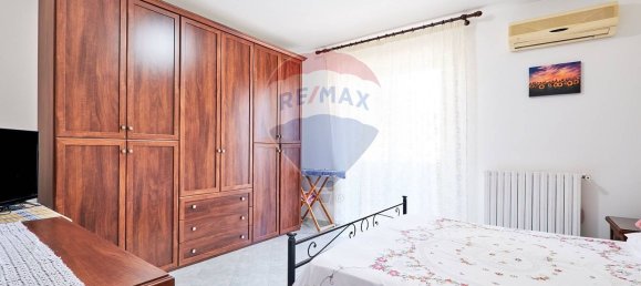 6-salle Appartement à Francavilla al Mare, Italy No. 285038 23