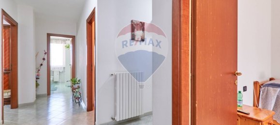 6-salle Appartement à Francavilla al Mare, Italy No. 285038 21