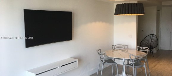 1 chambre propriété commerciale à vendre à Miami, Miami-Dade, Florida, USA № 614745 25