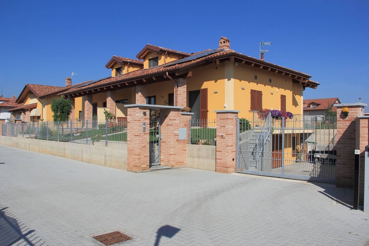Villa T6 em Roatto, Italy N.º 373264