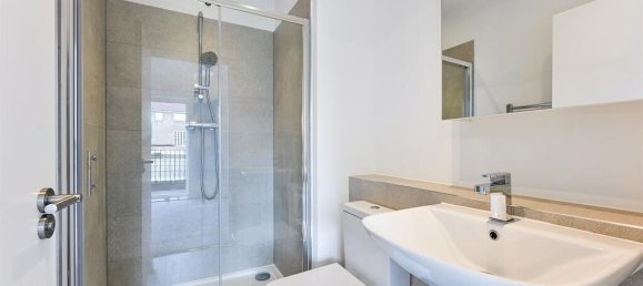 4 bedrooms House in Tadworth, United Kingdom No. 9673 19