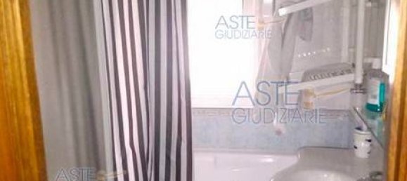 3 Schlafzimmer Wohnung in Rome, Italy, Nr. 356925 8