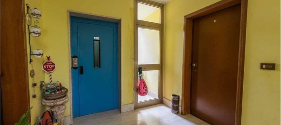 Apartamento de 3 dormitorios en Pescara, Italy No. 339708 9