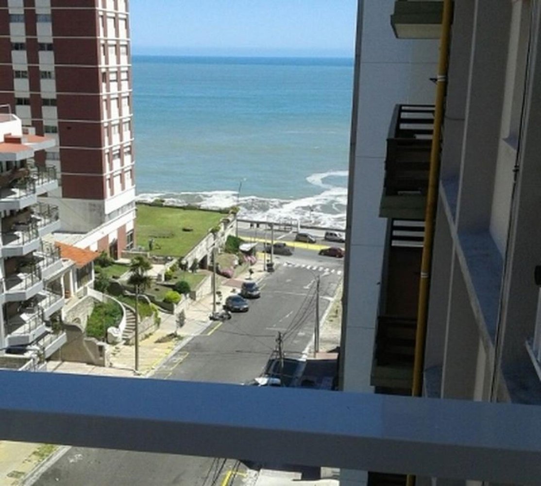 2 bedrooms Apartment in Mar del Plata, Argentina No. 101207