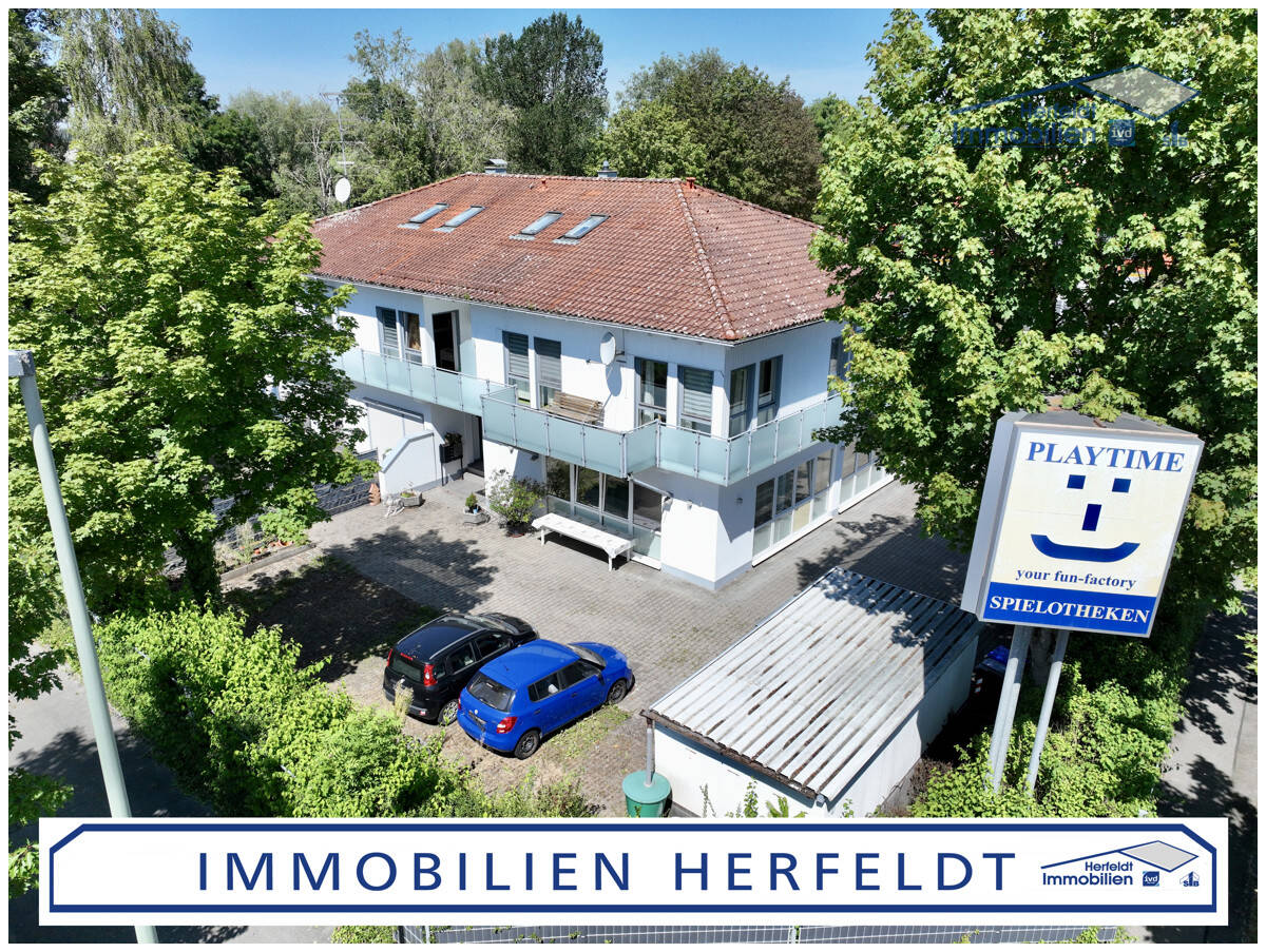 Edificio de 18 habitaciónes en Augsburg, Germany No. 67319