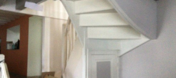 Apartamento de 3 dormitorios en Veigne, France No. 89765 3