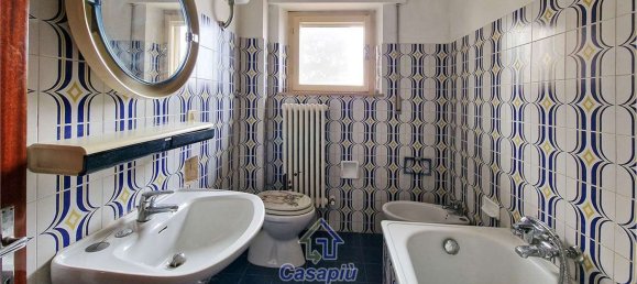 Квартира с 4 комнатами в Моровале, Италия № 236279 18