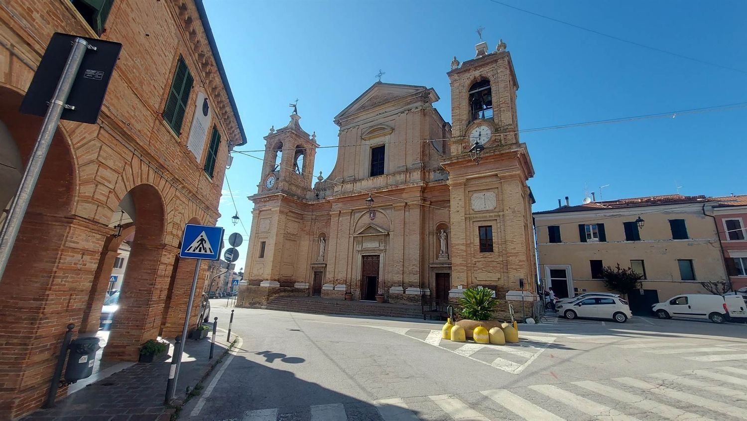 8 rooms Apartment in Montemarciano, Italy No. 280179