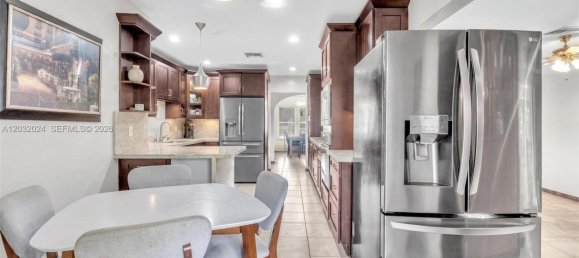 4 dormitorios villa en venta en Miami, Miami-Dade, Florida, USA № 615213 12