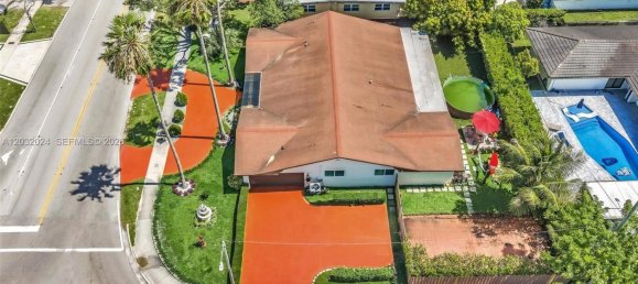 4 dormitorios villa en venta en Miami, Miami-Dade, Florida, USA № 615213 19
