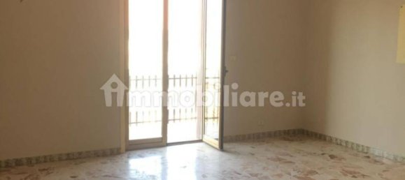Apartamento de 2 dormitorios en Catania, Italy No. 156062 18