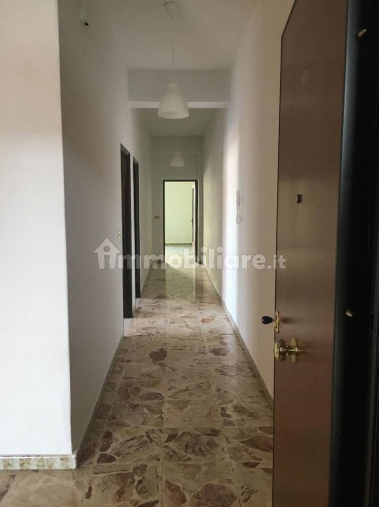 Apartamento de 2 dormitorios en Catania, Italy No. 156062