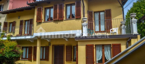 4 bedrooms Villa in Pecetto Torinese, Italy No. 201075 2