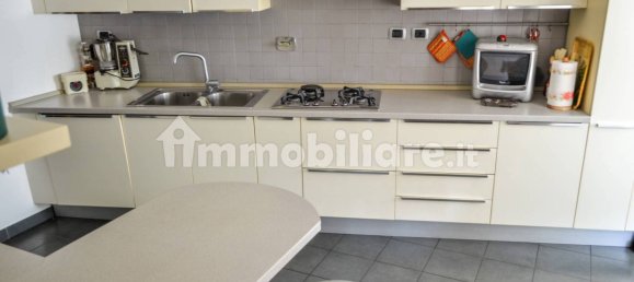 4 bedrooms Villa in Pecetto Torinese, Italy No. 201075 18