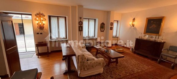 4 bedrooms Villa in Pecetto Torinese, Italy No. 201075 7