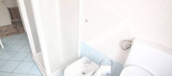 3 rooms Apartment in Bologna, Italy No. 26261 12