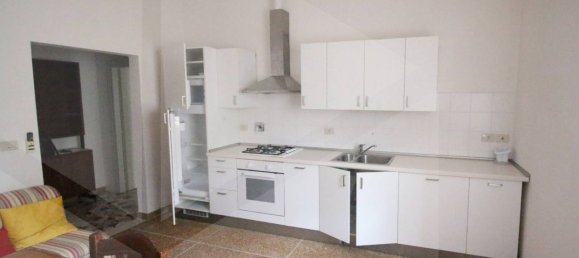 3 rooms Apartment in Bologna, Italy No. 26261 8