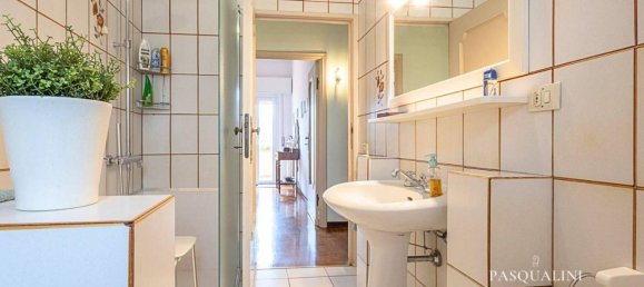 7 rooms House in Osimo, Italy No. 37342 124