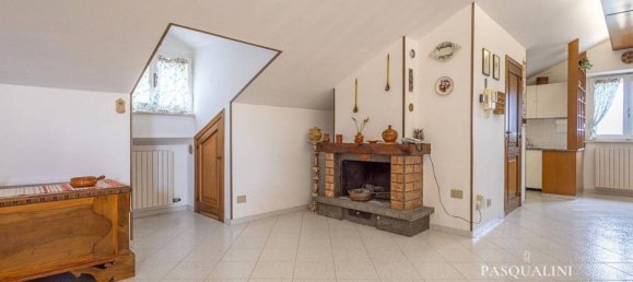 7 rooms House in Osimo, Italy No. 37342 134