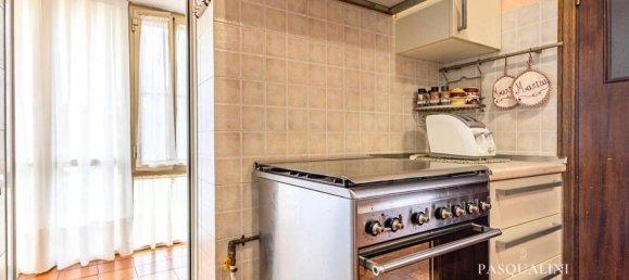 7 rooms House in Osimo, Italy No. 37342 76