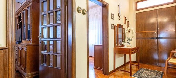 7 rooms House in Osimo, Italy No. 37342 33