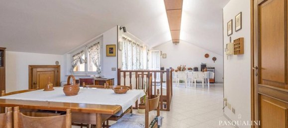 7 rooms House in Osimo, Italy No. 37342 131