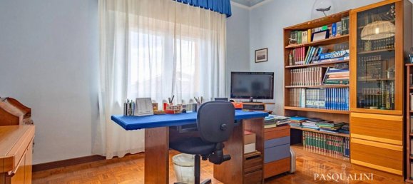 7 rooms House in Osimo, Italy No. 37342 130