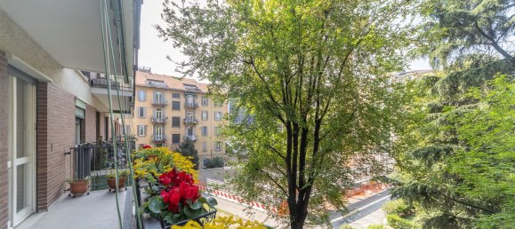 3 bedrooms Apartment in Milan, Italy No. 364219 15