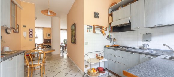 3 bedrooms Apartment in Milan, Italy No. 364219 12