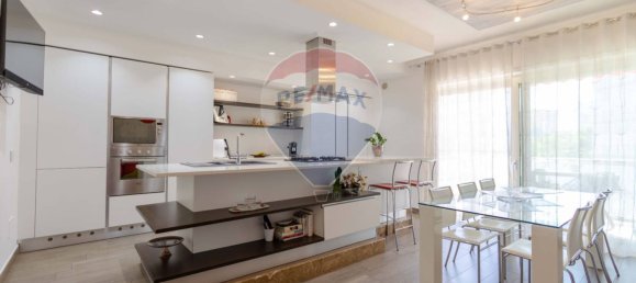 4 bedrooms Apartment in Barletta, Italy No. 316622 9