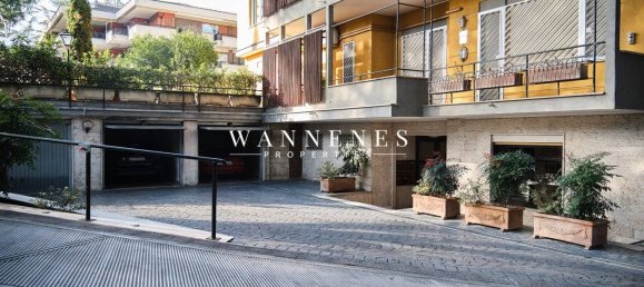 3 bedrooms Apartment in Rome, Italy No. 209501 25