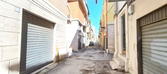 7-Zimmer Haus in San Severo, Italy, Nr. 141080 3