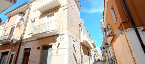 7-Zimmer Haus in San Severo, Italy, Nr. 141080 20