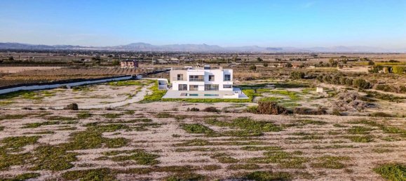 5 bedrooms House in La Marina, Spain No. 185975 22