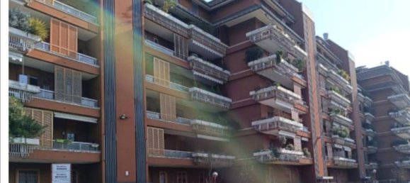 Apartamento de 3 habitaciónes en Segrate, Italy No. 257944 2