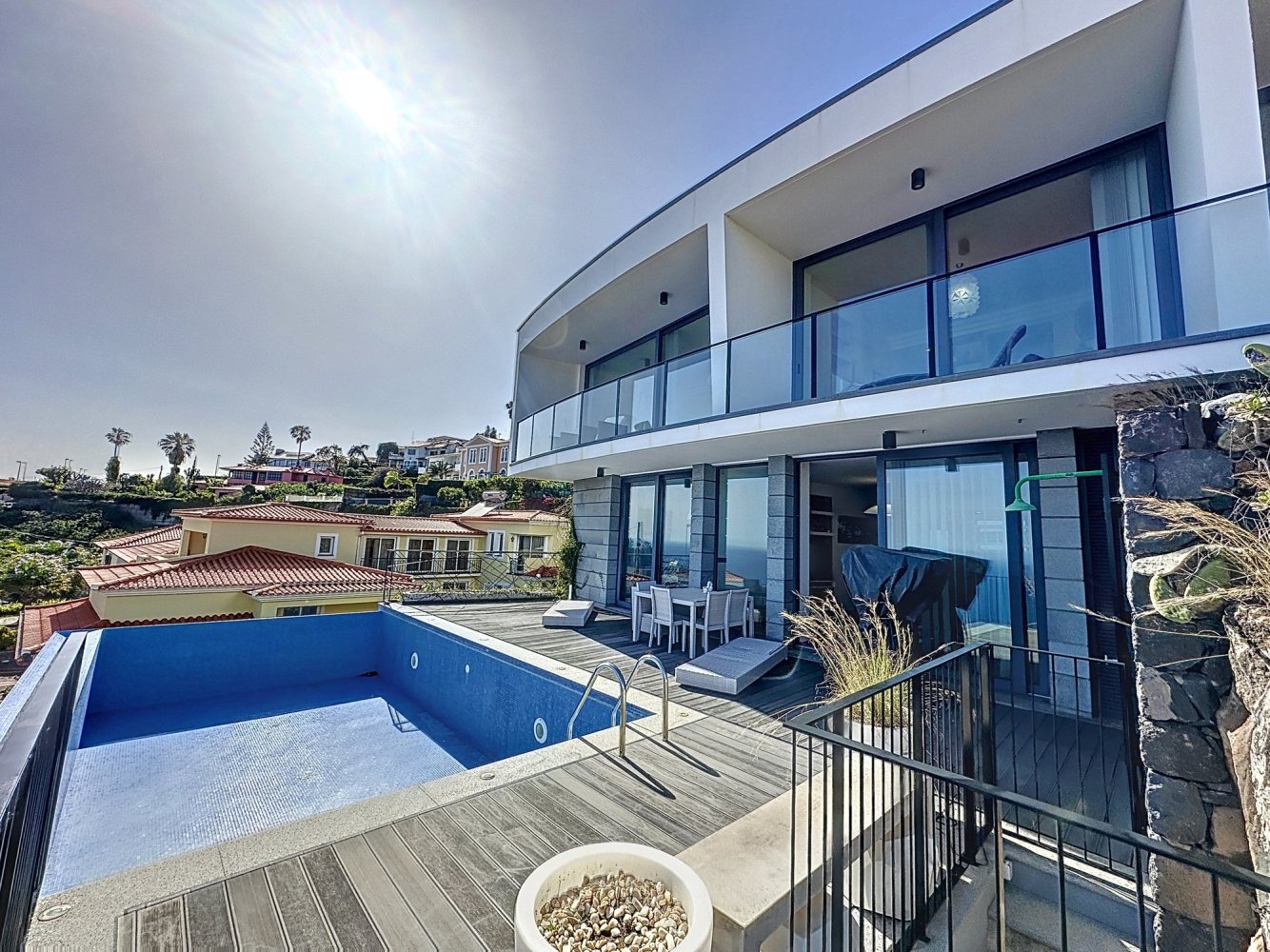 Villa de 3 dormitorios en Canico, Portugal No. 142024