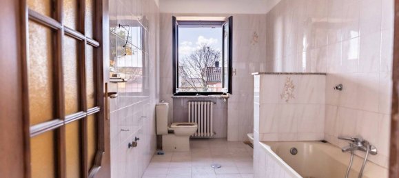 6 bedrooms House in Pinerolo, Italy No. 221784 83