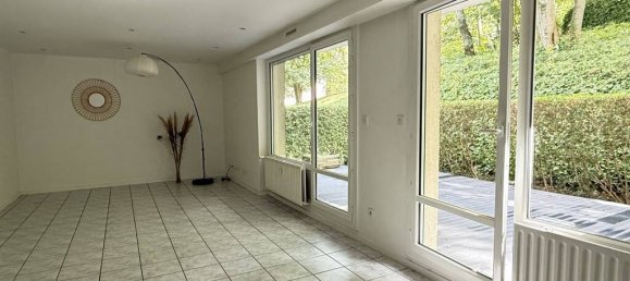 Apartamento de 3 dormitorios en Saint-Etienne, France No. 363277 3