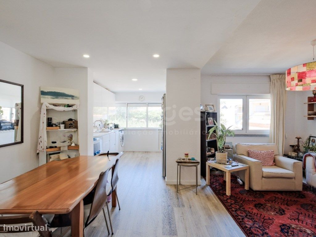 3 bedrooms Apartment in Cascais, Portugal No. 208555