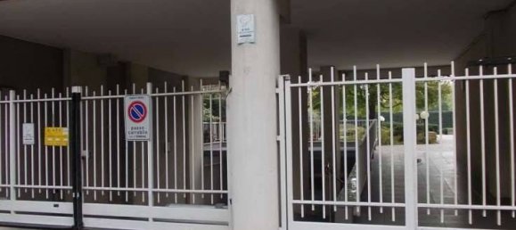 Apartamento de 2 dormitorios en Milan, Italy No. 317932 4