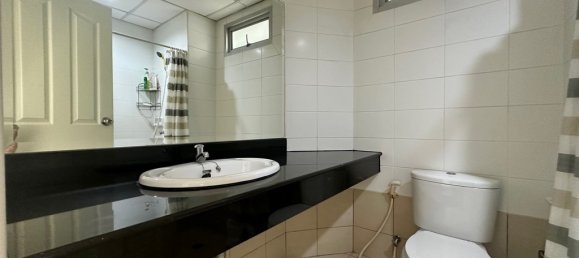 4 bedrooms Condo in Bangkok, Thailand No. 8715 4